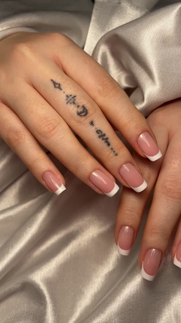 Bulut Nail Room atölyesinden tırnak uygulaması